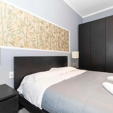 Molinette E Spezia Mm Lovely Flat * トリノ